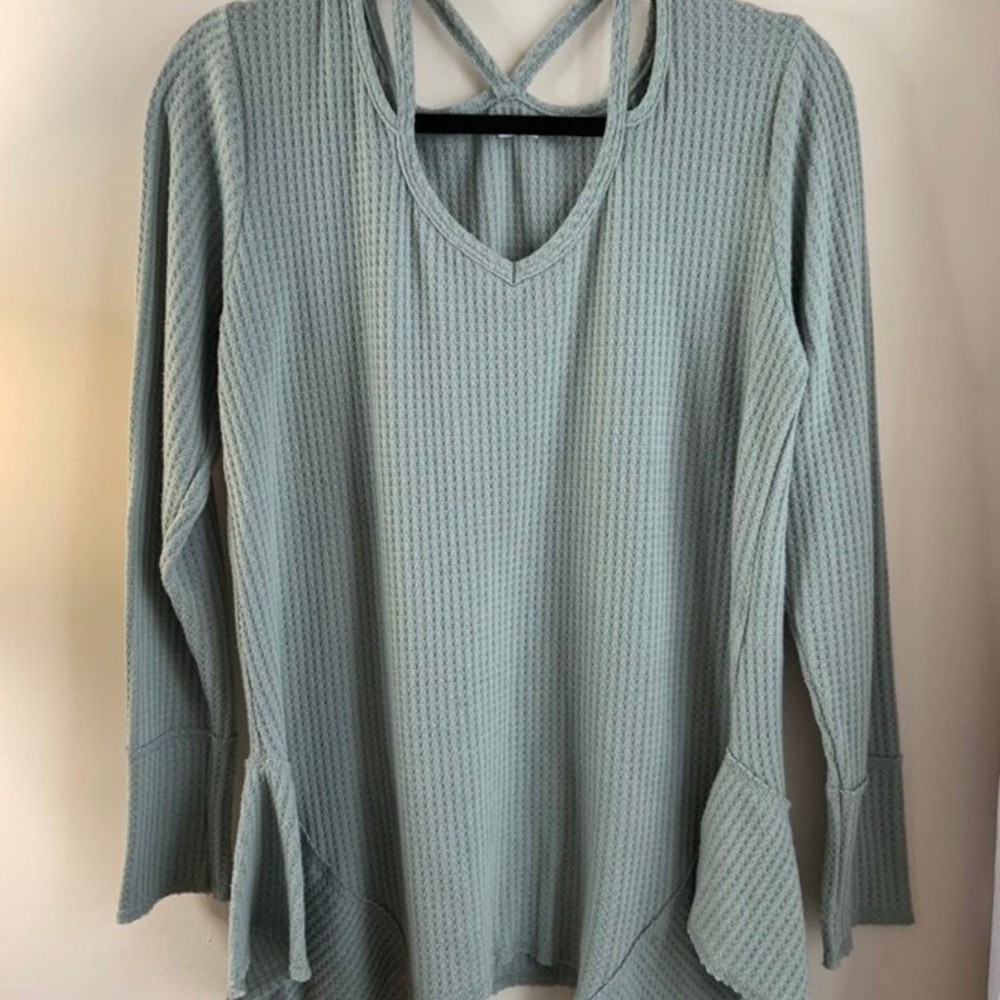 MAURICES LARGE V-NECK SOFT & SEXY SWEATER TOP SHIRT LONG SLEEVE